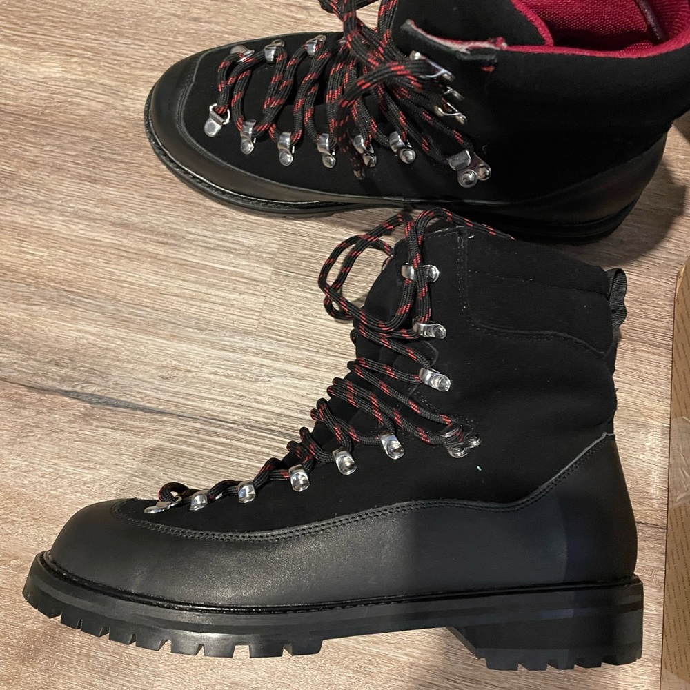 Urban Outfitters Trek Hiker Boots. 8
